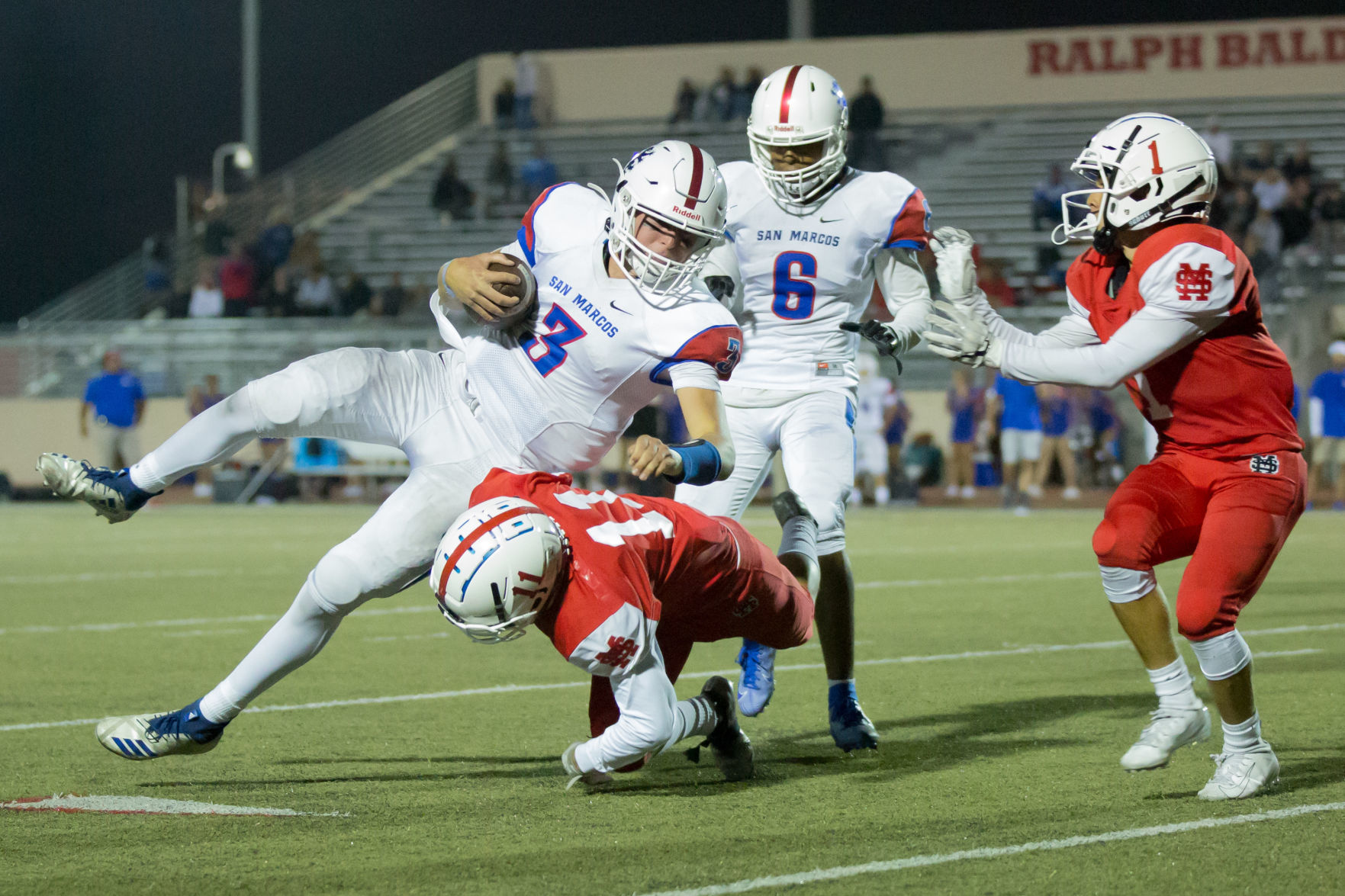 083019 Santa Maria San Marcos Football 02.jpg